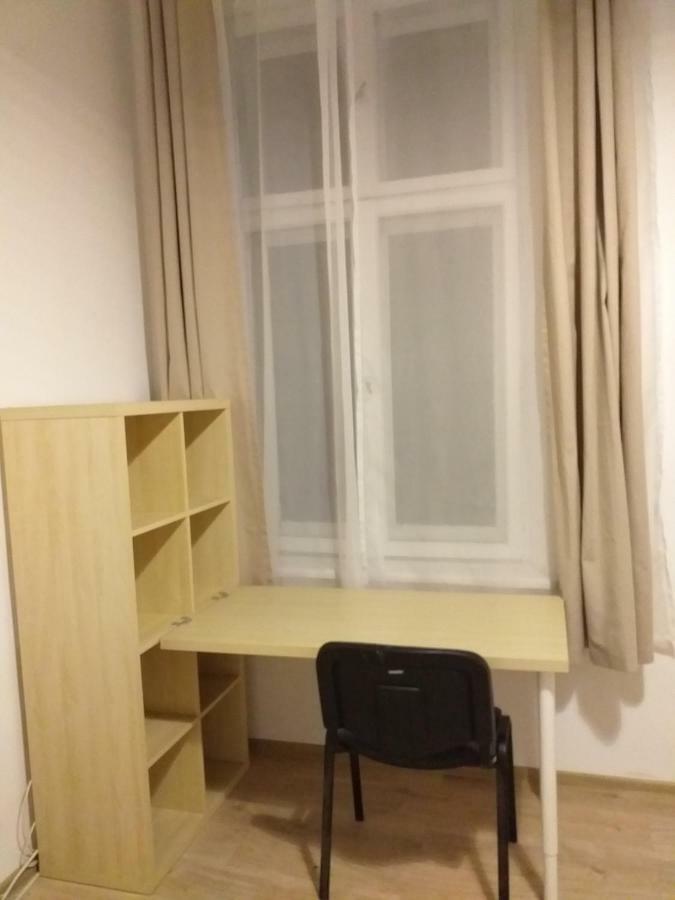 Apartment B4 *