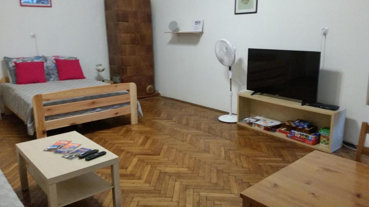B4